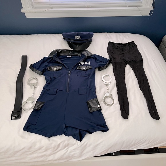 Spirit Other Spirit Officer Trouble Costume With Tactical Leg